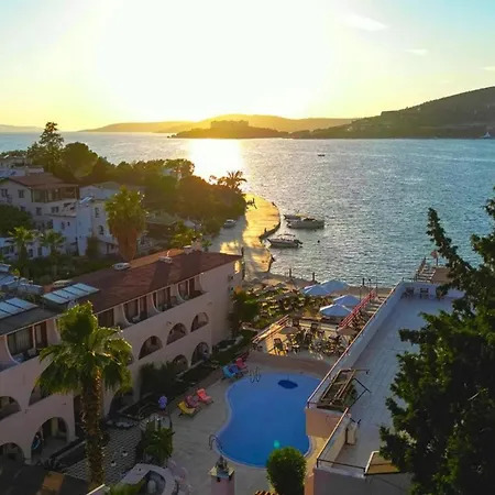 Oscar Seaside & By Club Aquarium 4* Guvercinlik (Bodrum)