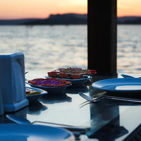 Otel Oscar Seaside & Güvercinlik