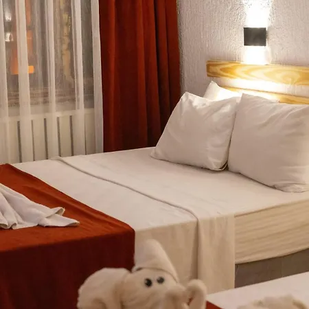 Club Aquarium & Otel 3*