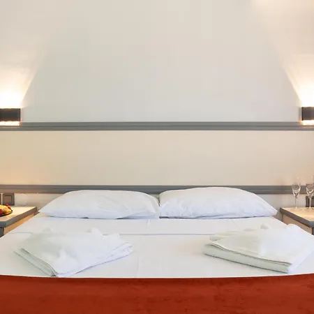 Club Aquarium & Otel 3*