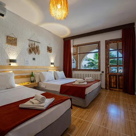 Otel Club Aquarium & Güvercinlik