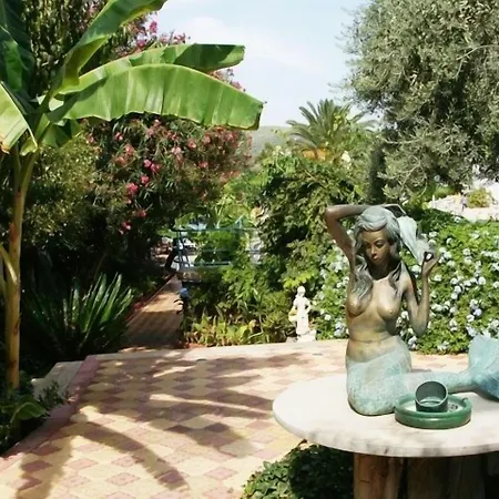 Oscar Seaside & By Club Aquarium ホテル