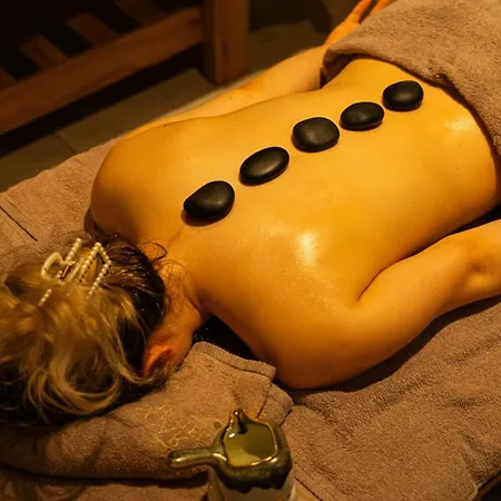 ホテル Oscar Seaside & By Club Aquarium 4*