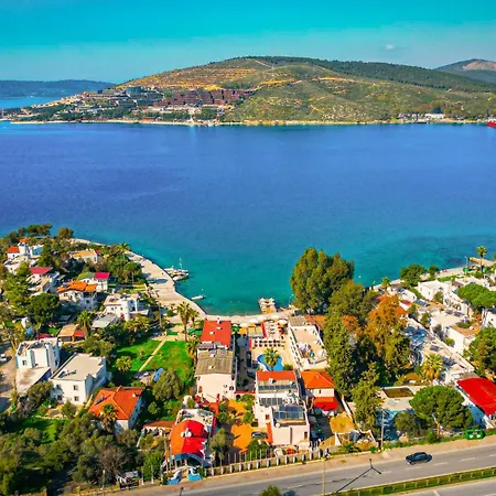 Oscar Seaside & Szálloda 4*
