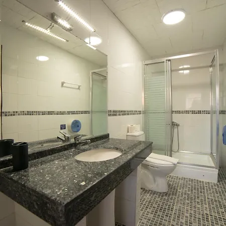 Oscar Seaside & Guvercinlik