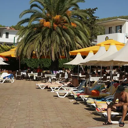 Oscar Seaside & Szálloda Guvercinlik