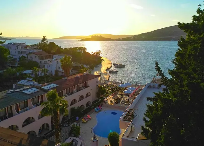 Oscar Seaside & By Club Aquarium 4* Guvercinlik (Bodrum)