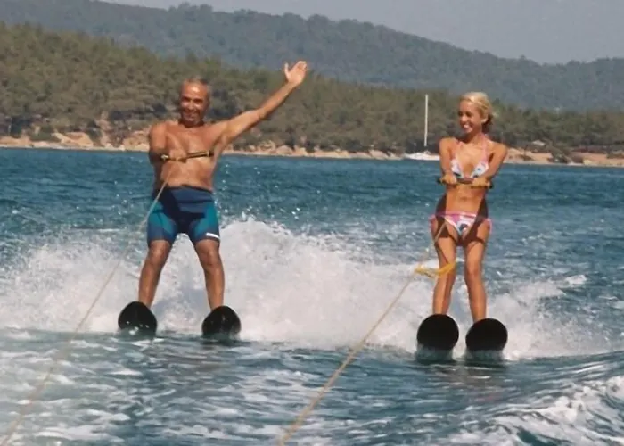 Oscar Seaside & By Club Aquarium