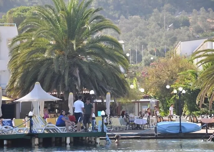 Oscar Seaside & By Club Aquarium Guvercinlik (Bodrum)